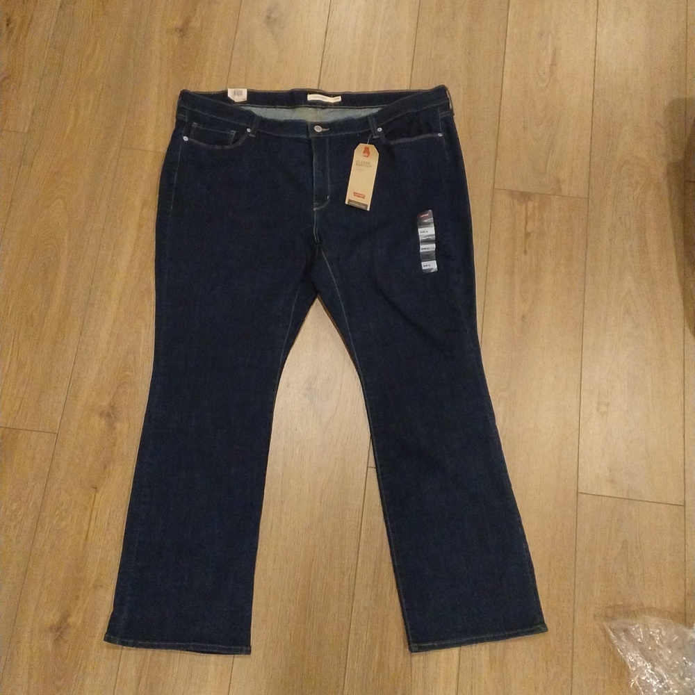 NWT Levi's Women's Deep Indigo Boot Cut Jeans 24W M* Firm Price